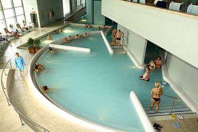 38-stopniowa woda termalna w Egerszalok w hotelu Saliris - ✔️ Saliris**** Resort Spa Thermal Hotel Egerszalok - Uzdrowisko termalne wellness w Egerszalok