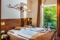 Patak Park Hotel - Polecamy romantyczne pokoje z panoramą na Dunaj. Promocja pakietów niepełnego wyżywienia