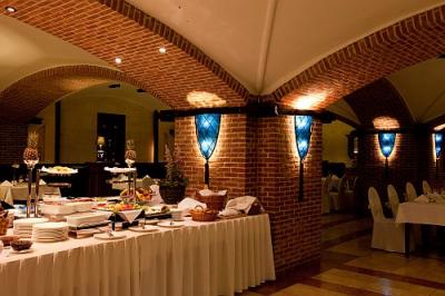 Elegancka i romantyczna restauracja Andrassy w Tarcal w tradycyjnym regionie win węgierskich - Hotel - Wellness Andrassy Residence - ✔️ Andrassy Kúria Tarcal 5* ✔️ veekend welness Tarcal