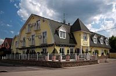 Apartman Hotel Sarvar - Nastrojowy aparthotel w Sarvar - ✔️ Thermal Panzió Sárvár ✔️ apartamenty Sárvár