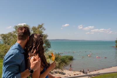 5* Hotel Azur Piękny panoramiczny widok na Balaton - ✔️ Azúr Prémium Hotel Siófok ✔️ 5* hotel wellness w Siófok