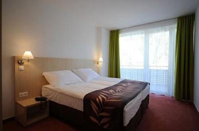 Hunguest Hotel Beke, niedrogie pokoje hotelowe w Hajduszoboszlo - ✔️ Hunguest Hotel Béke Hajdúszoboszló ✔️ Wellness hotel w Wegry
