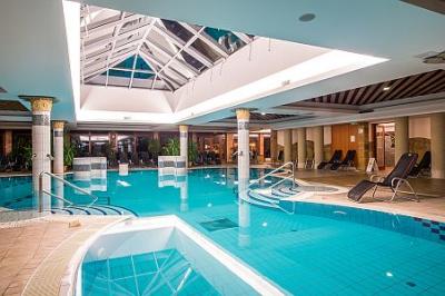 Nowy hotel Aquarell Weelness w Cegled - kąpiel perełkowa - Hotel Aquarell**** Cegléd - Aquarell Wellness Hotel Cegled, Węgry