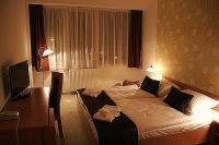 Canada Hotel Budapest - Romantyczny hotel trzygwiazdkowy poleca pokoje za rewelacyjną sumę