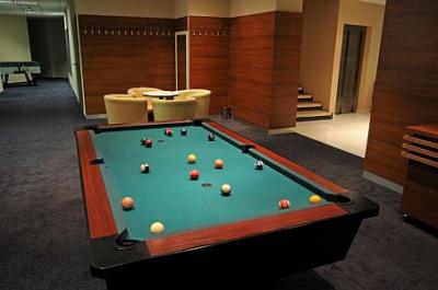 Sala bilardowa hotelu CE Plaza, idealne miejsce na chwilę relaksu - ✔️ Ce Plaza**** Siófok Balaton ✔️ tani hotel CE Plaza