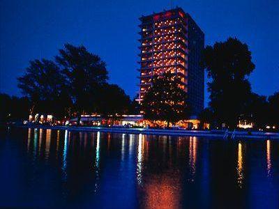 Hotel Europa-Club Siofok - hotel z widokiem na jezioro Balaton - Hotel Europa Siofok** - Tani Hotel z widokiem na Balaton w Siofoku