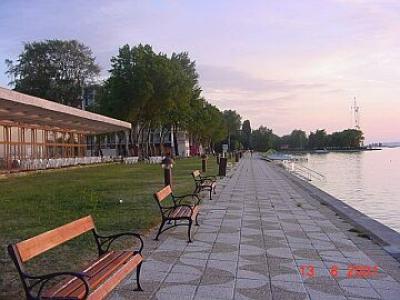 Hotel Siofok Hungaria z własną plażą - nad samym brzegiem jeziora w Siofok - ✔️ Hungária Hotel Siófok ✔️ Promocyjny hotel nad Balatonem