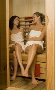 Sauna w 4 gwiazdkowym w kompleksie wczasowym Club Tihany nad Balatonem - ✔️ Club Tihany Bungalows**** ✔️ Tihany nad Balatonem