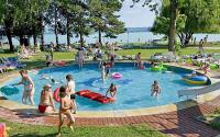Odkryty basen dla dzieci w Hotelu Club Tihany nad Balatonem