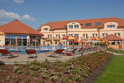 weekend wellness w Hotelu Aqua-Spa**** pakiety obiadokolacyjne - ✔️ Aqua Spa Hotel**** Cserkeszőlő - Niedrogi wellness i spa hotel blisko do Plaży