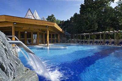 Basen wrażeń w Hotelu Danubius Health Spa Resort w Heviz - ✔️ ENSANA Thermal Hotel**** Hévíz ✔️ spa termal hotel w Heviz