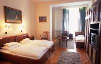 Sypialnia dwuosobowa - Hotel Aranybika Grand w Debreczynie 