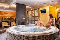 Jacuzzi - Hotel Bassiana Sarvar - czterogwiazdkowy hotel na dzielnicy zamkowej