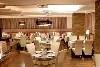 Nowoczesna Restauracja Hotelu Bassiana Sarvar - czterogwiazdkowy hotel na dzielnicy zamkowej