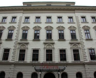 Hotel Bristol Budapeszt - nowoczesny 4 gwiazdkowy hotel w centrum Budapesztu blisko dworca kolejowego Keleti - ✔️ Hotel Bristol Budapest - hotel w centrum Budapesztu