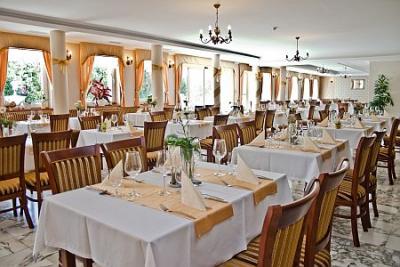 Restauracja Wellness Hotelu Calimbra w Miskolctapolca - ✔️ Calimbra Hotel Miskolctapolca ✔️ Hotel Calimbra wellness