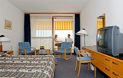 Czterogwiazdkowy hotel Club Tihany nad Balatonem - ✔️ Hotel Club Tihany**** ✔️ Hotel nad Balaton