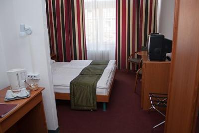 Hotel Griff - Tani hotel budapeszteńskie, rewelacyjna oferta pakietów - Hotel Griff Budapeszt*** - Hotel Griff Budapeszt, 3gwiazdkowy hotel w Budzie