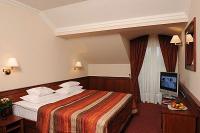 Sypialnia dwuosobowa - Nowy Hotel Wellness Kodmon w centrum Eger 