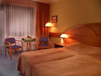 Hotel Lover Sopron - Niedrogi pokój podwójny blisko do Austrii - Lövér Hotel*** Sopron - Specjalny wellness z wyżywieniem we własnym zakresie w hotelu Sopron