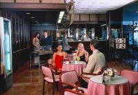 Hotel Lover Sopron - Elegancka kawiarnia trzygwiazdkowego hotelu