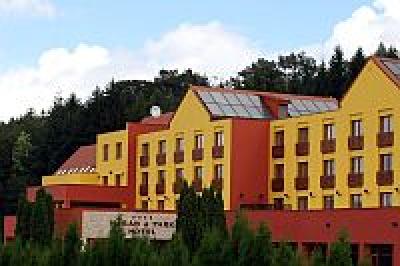 Hotel Narad Park - czterogwiazdkowy hotel w Matra - ✔️ Hotel Narád Park**** Mátraszentimre ✔️ Narád hotel Wellness