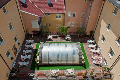 Luksusowy Hotel Palace Palota Aparthotel w Heviz  - ✔️ Hotel Palace Hévíz**** ✔️ Pałace wellness Hotel Héviz