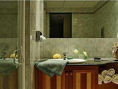  Łazienka w Hotelu Palace Palota Heviz - ✔️ Hotel Palace Hévíz**** ✔️ Pałace wellness Hotel Héviz