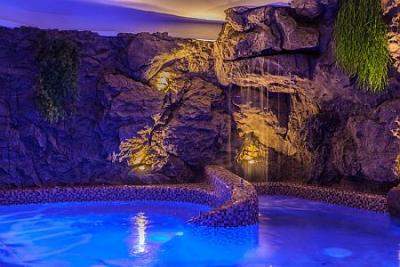 Prémium Hotel Panoráma - łaźnie jaskiniowe na południowym brzegu Balatonu, w Siofok - Prémium Hotel Panoráma**** Siófok - Specjalny hotel wellness w Siofok z półpensjonatem