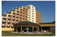 Premium Hotel Panorama Siofok - czterogwiazdkowy hotel wellness nad samym jeziorem, z widokiem na Balaton