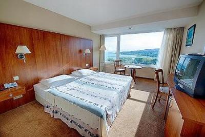 Hotel Bal Resort 4* elegancki pokój dwuosobowy w Balatonalmadi - Hotel Bál Resort**** Balatonalmádi - Czterogwiazdkowy hotel z panoramą na jezioro Balaton