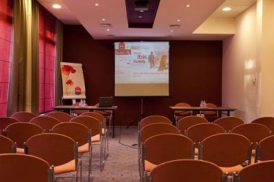 Nowoczesna sala konferencyjna w pobliżu głównego lotniska Węgier, Ibis Budapest Citysouth*** - ✔️ Ibis Budapest Citysouth*** - Zdyskontowany hotel Ibis w pobliżu lotniska