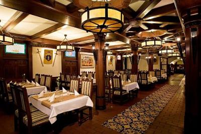 Restauracja, Kapitany Hotel - promocja pakietów z niepełnym wyżywieniem - ✔️ Hotel Kapitany Wellness Sumeg ✔️ Wellness Hotel w Sümeg