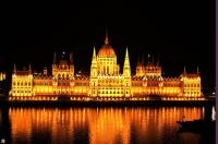 Novotel Danube Hotel w Budapeszcie obiecuje całkowity widok na Dunaj i Parlament