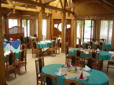 Restauracja w Hotelu Korona w Siofoku nad Balatonem - Hotel Korona Siofok - tanie noclegi nad Balatonem, Węgry