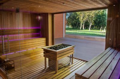 4* Wellness Hotel Azur Siofok z pakietem HB - ✔️ Hotel Azur Siofok**** ✔️ wellness hotel in Siófok, Węgry